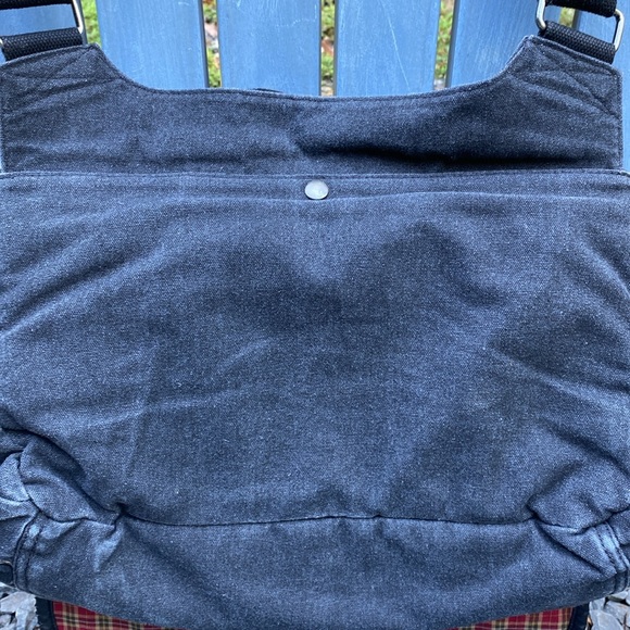 Waking dead messenger bag! - Picture 10 of 13